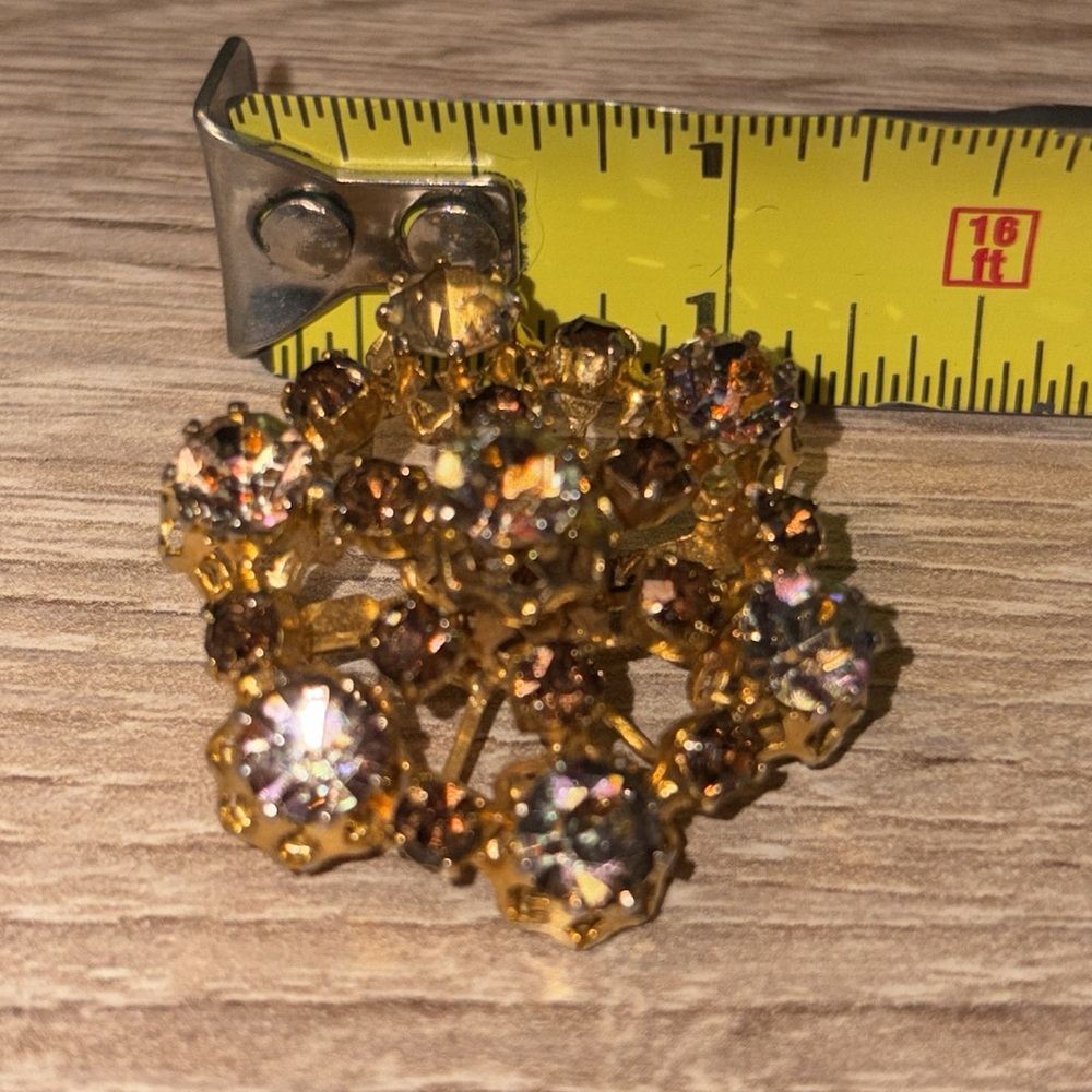 Vintage Elegant Gold Crystal borialis Brooch - Picture 3 of 3